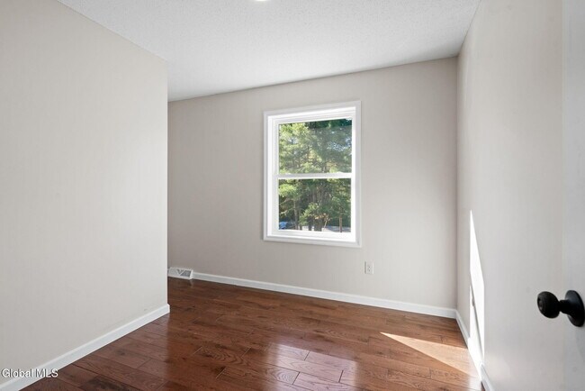 Building Photo - 30 Dick Lynch Rd