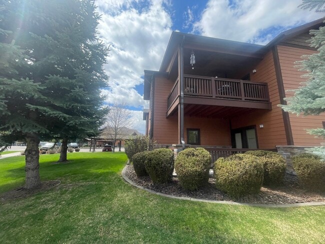 Building Photo - Whitefish Ground Floor Condo
