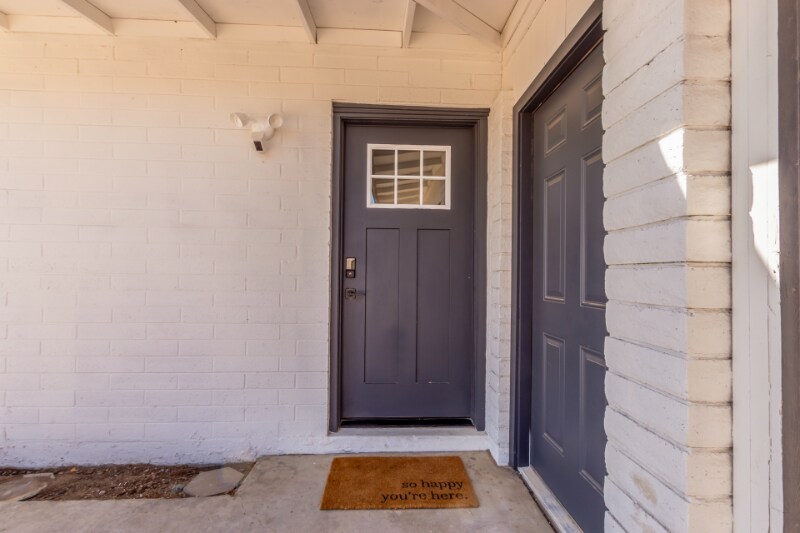 Building Photo - 2222 W Morningside Dr