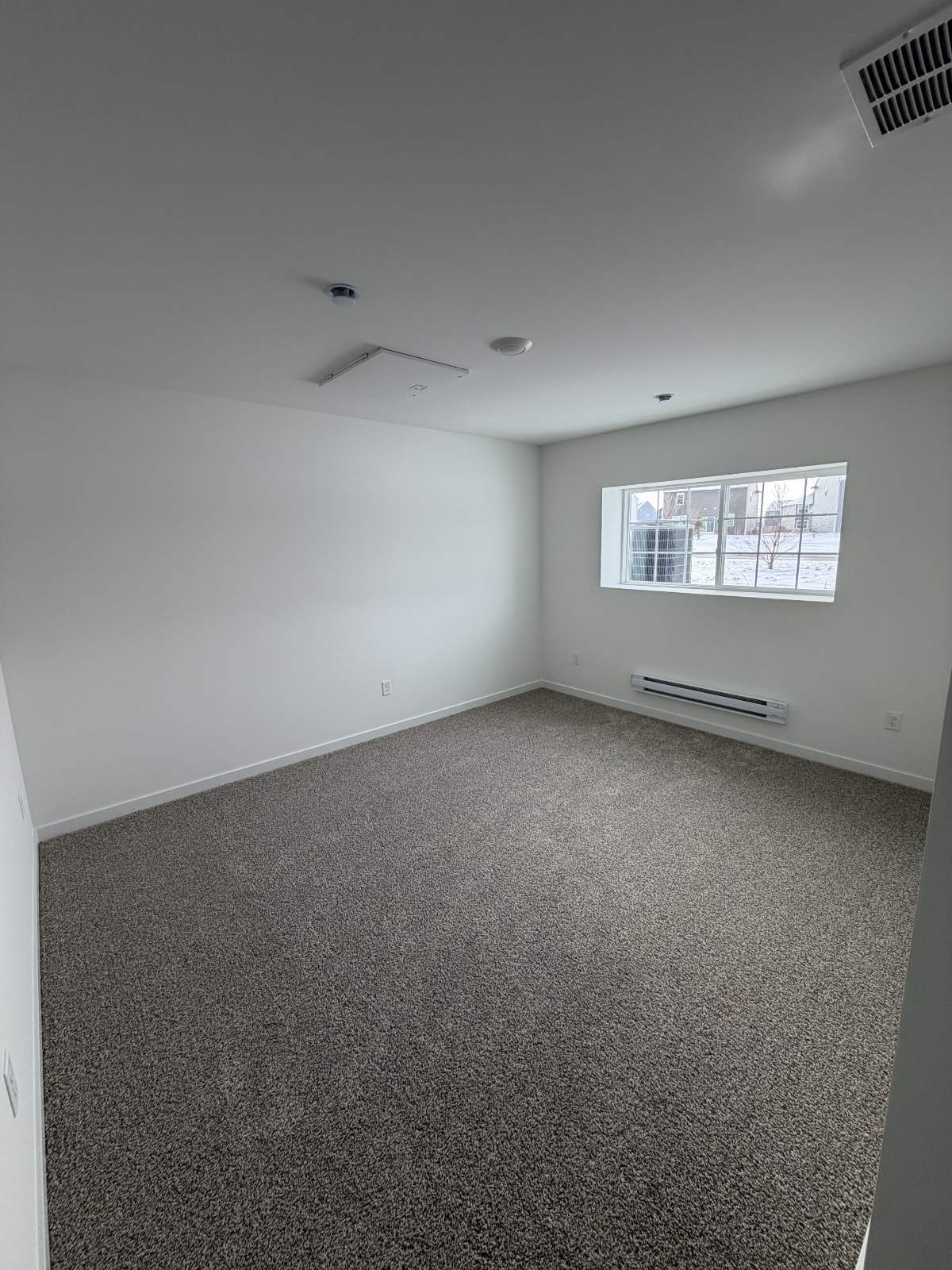 Building Photo - 1413 Oakfield Ln