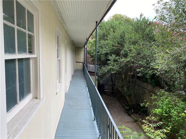 Building Photo - 1014 Royal St