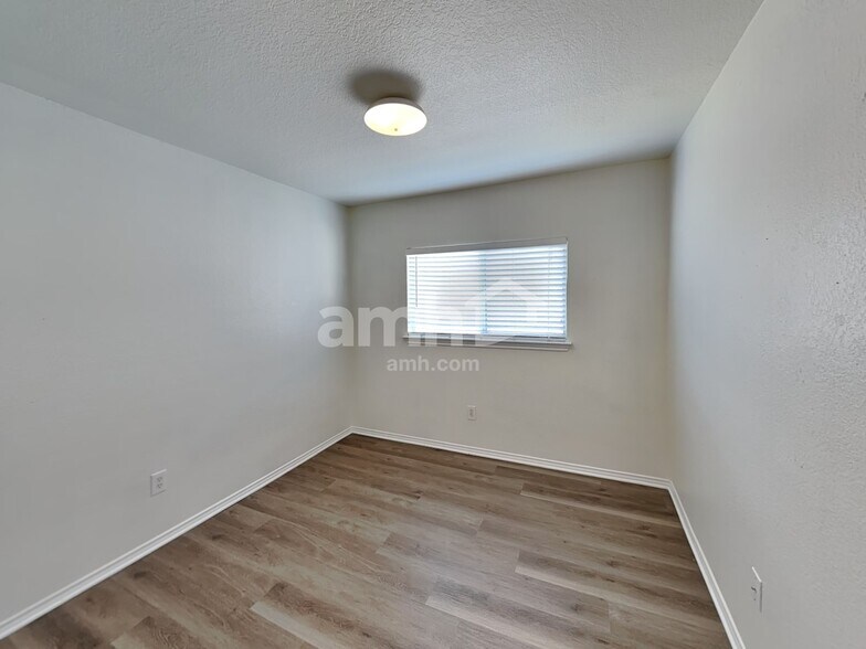 Building Photo - 7806 Brazoria Park
