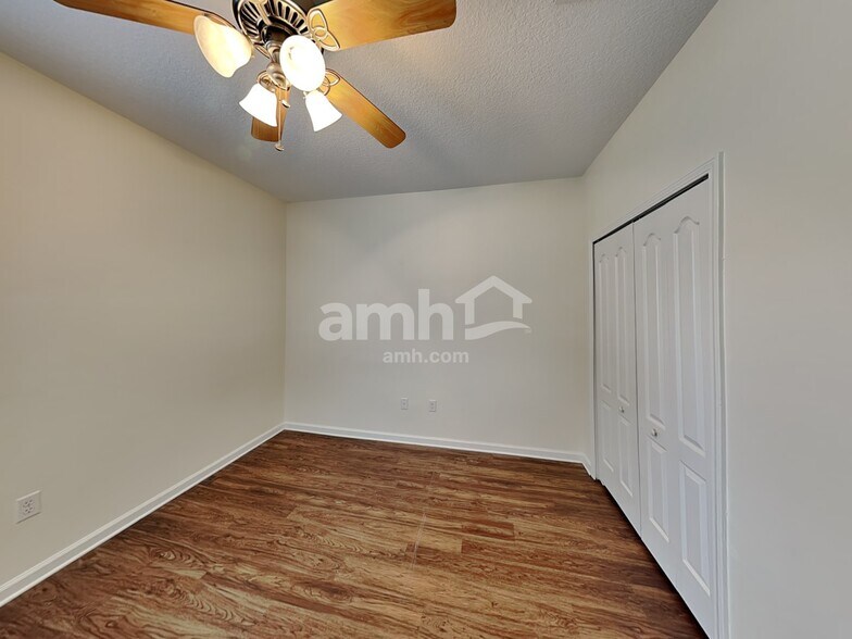 Building Photo - 2532 Creekfront Dr