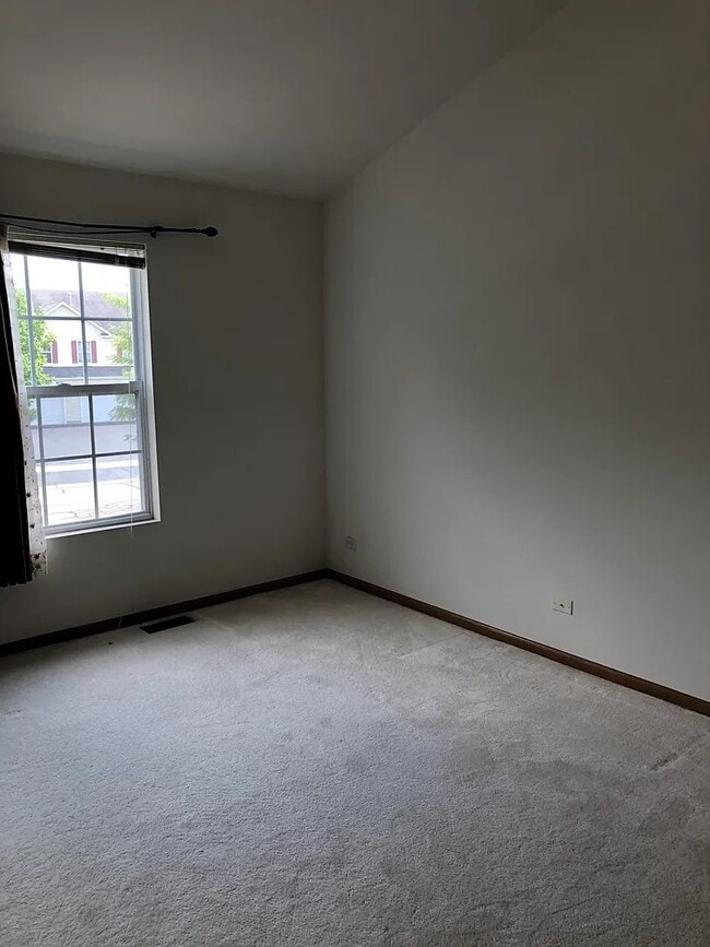 Building Photo - 2723 Sheridan Ct