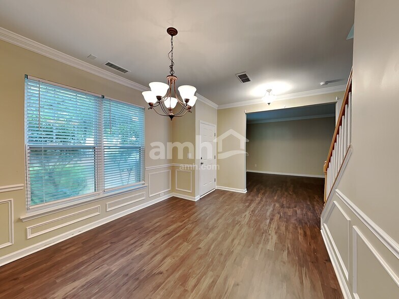 Building Photo - 13207 Meadowmere Rd