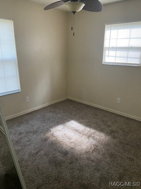 Building Photo - 21142 SW Rainbow Lakes Blvd