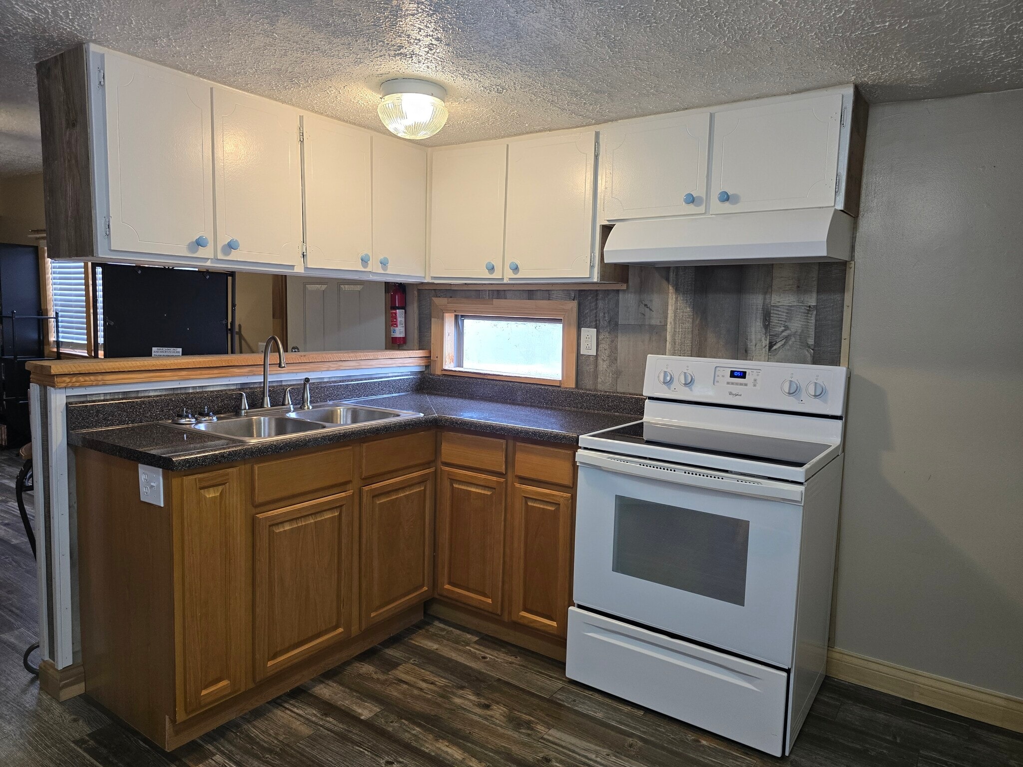 Building Photo - 1448 Jacksboro Rd