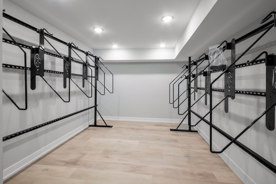 Building Photo - 1339 N Noble St