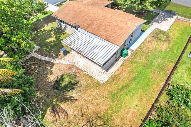 Building Photo - 29731 SW 147th Ave