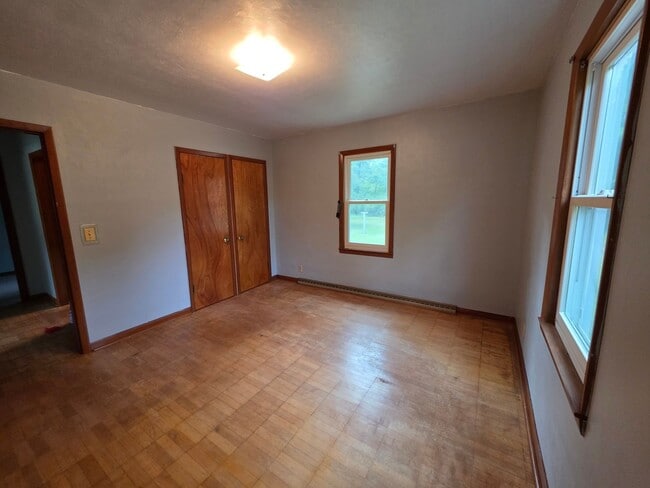 Building Photo - 2 Bed 1 Bath in Nekoosa