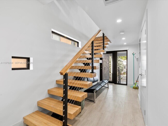 Building Photo - 1134 71st St