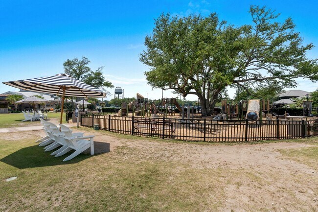 Building Photo - 5801 Oyster Catcher Dr