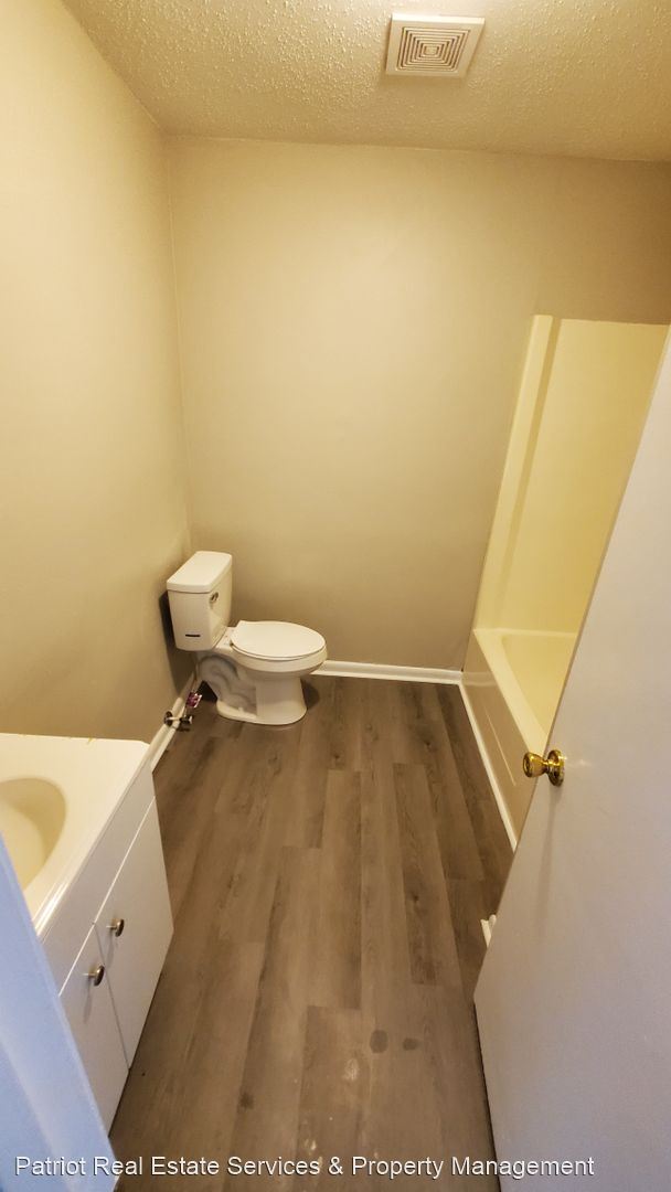 Building Photo - 3 br, 2 bath House - 1549 Bingham Drive