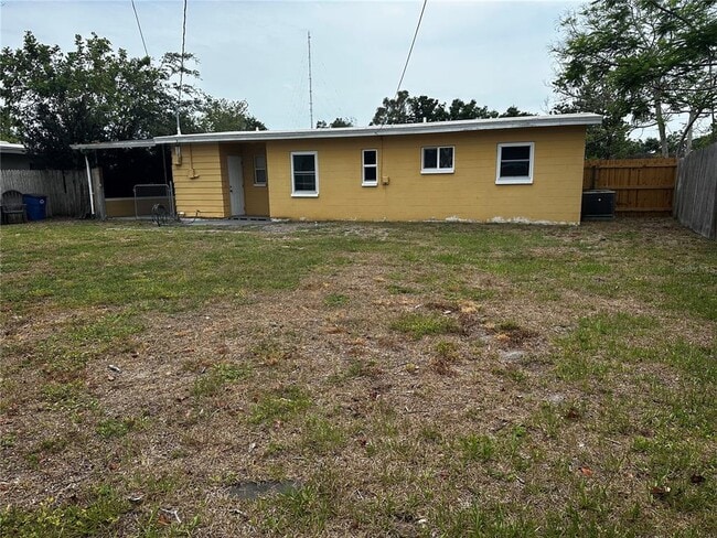 Building Photo - 8933 Narcissus Ave