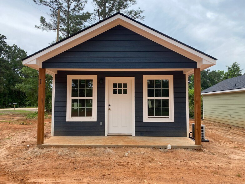 Building Photo - 12353 FM 2276 N