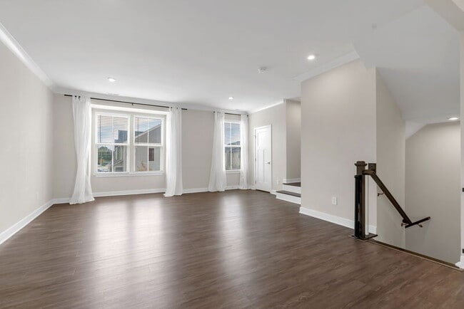 Building Photo - 113 Eagle Wood Dr