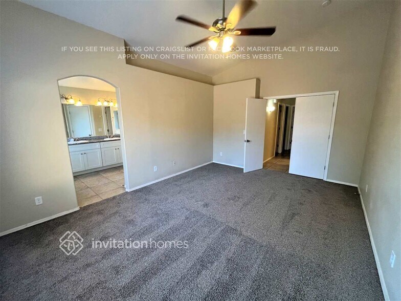 Building Photo - 13391 W Ironwood St