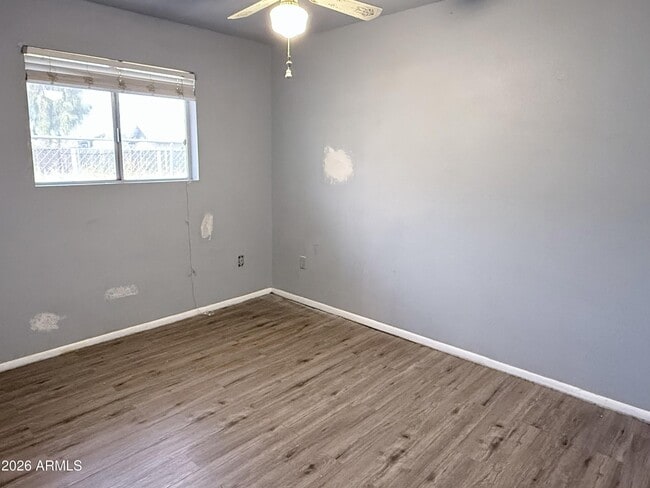 Building Photo - 14015 N 61st Ave