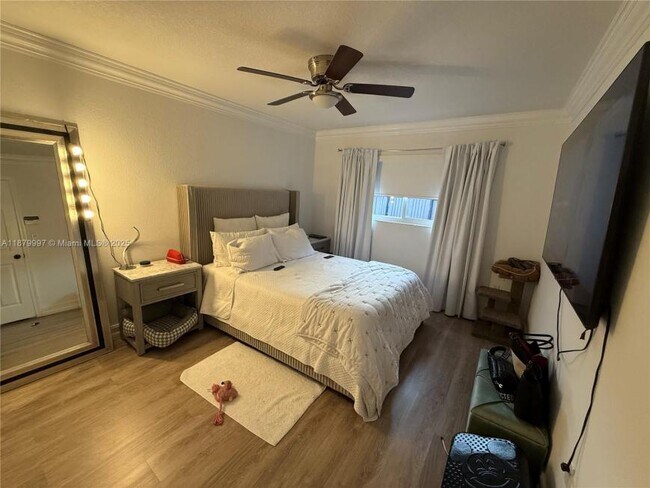 Building Photo - 3 bedroom in Hialeah FL 33016