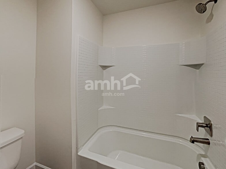 Building Photo - 4222 177th St E