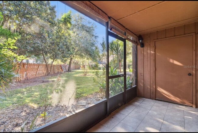 Building Photo - 1056 E Michigan St