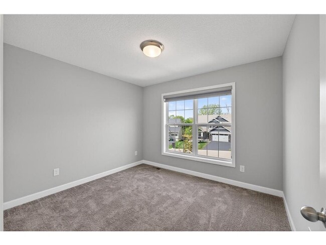 Building Photo - 1559 Edgebrook Ln