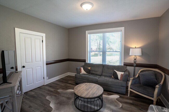 Building Photo - Blue Bungalow on the Northside