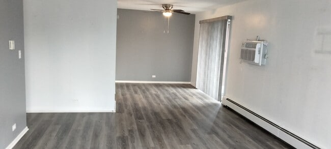 Building Photo - 1375 Rebecca Dr