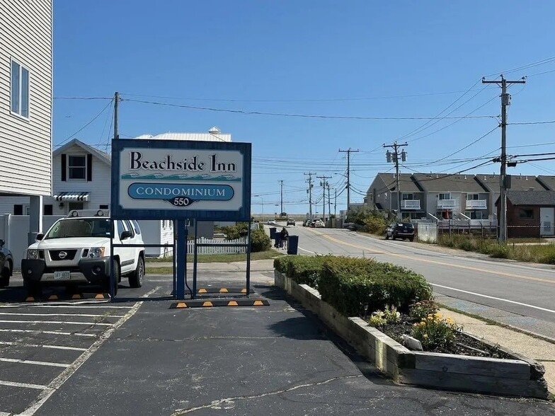 Building Photo - 500 Winnacunnet Rd