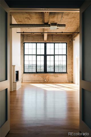 Building Photo - 2000 Little Raven St