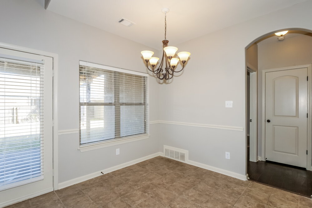 Building Photo - 15 Willow Springs Ln