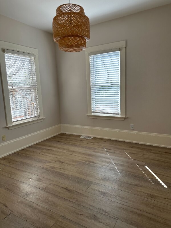 Building Photo - 665 43rd St