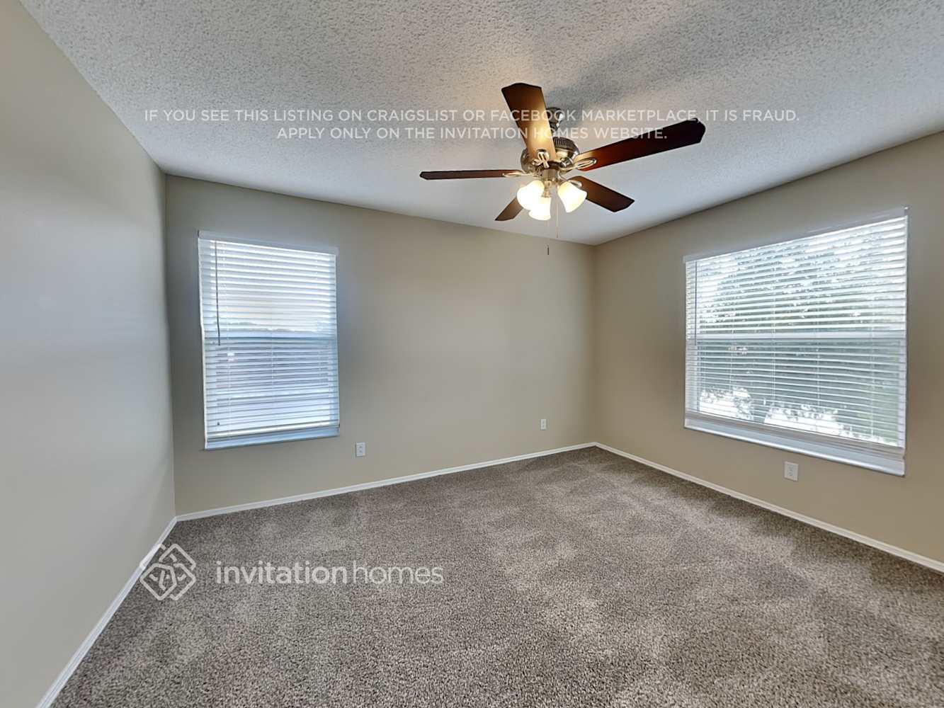 Building Photo - 11126 2nd Ave E