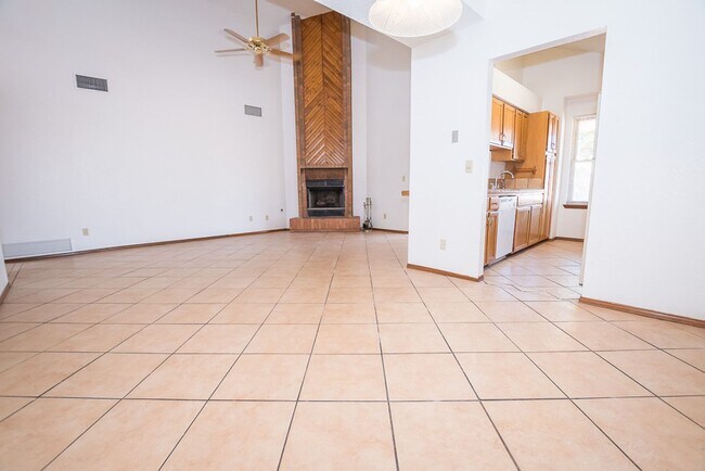 Building Photo - Contemporary home with 3 bedrooms, 2 bath, 2 car garage, A/C, Fenced Yard