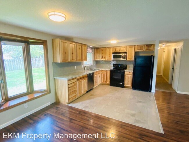 Building Photo - 3 br, 2 bath House - 14 SW 11th Street
