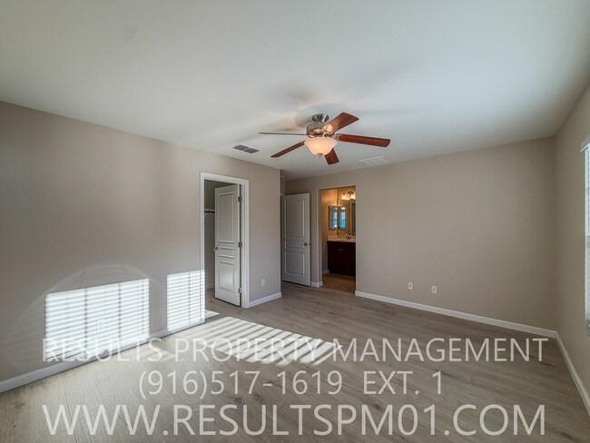 Building Photo - 1177 Impressionist Loop