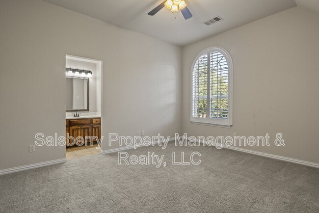 Building Photo - 9134 Penny Ln