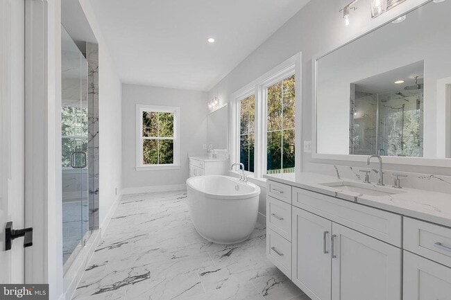 Building Photo - 5613 34th St N