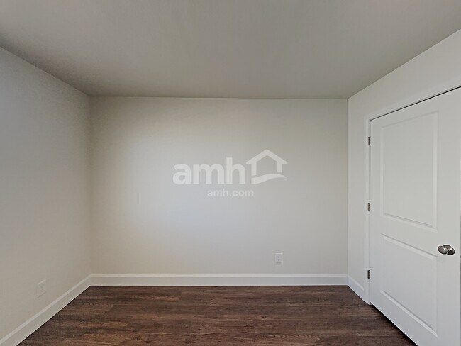Building Photo - 1710 Viaggio Ave