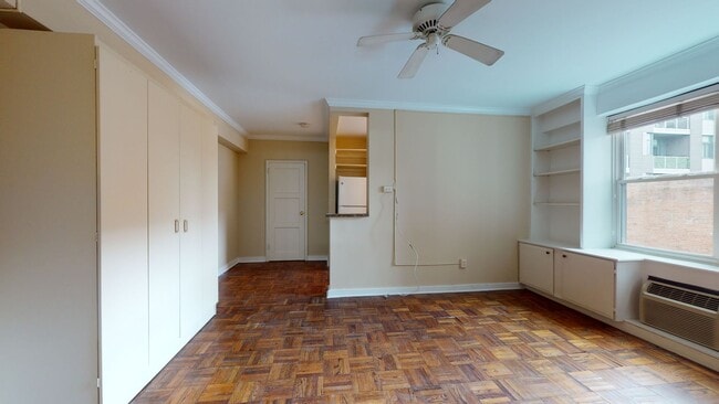Building Photo - Dupont East Studio Apartment W/Private Roo...
