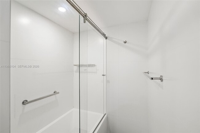 Building Photo - 5757 Collins Ave