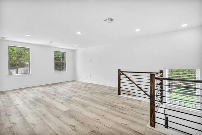 Building Photo - 1304 Brescia Walk