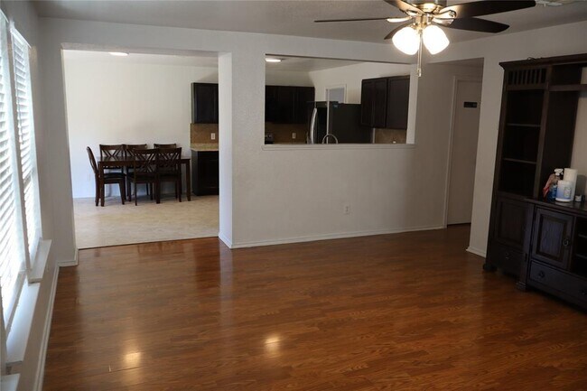 Building Photo - 5204 Mathra Dr