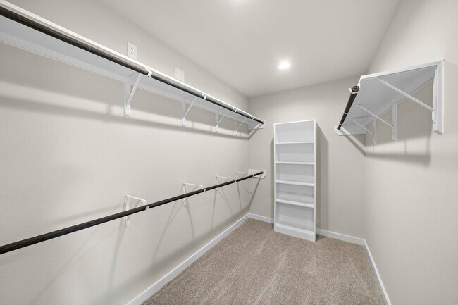 Building Photo - 3327 Tilley Dr