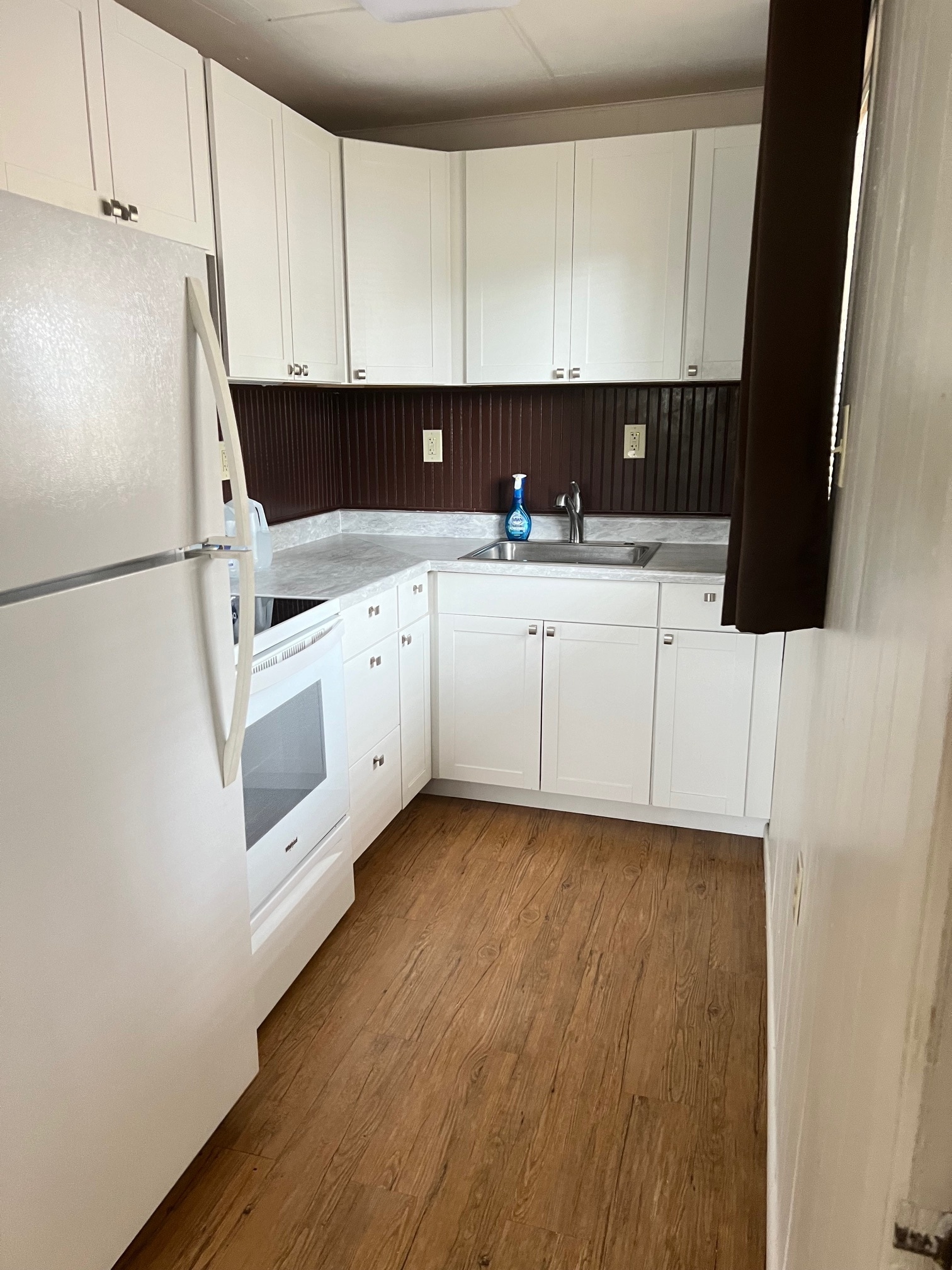 kitchen - 1301 E US Highway 24