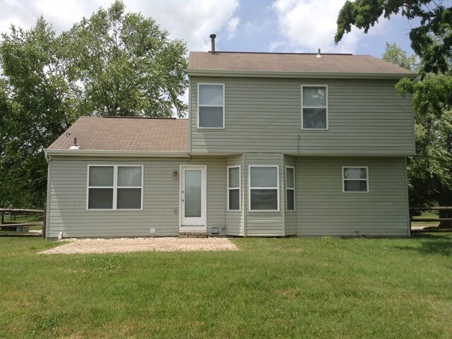 Building Photo - 3684 Bristol Lake Dr