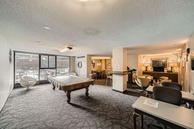 Building Photo - Downtown Denver Furnished 1 BDR w/ Rooftop...
