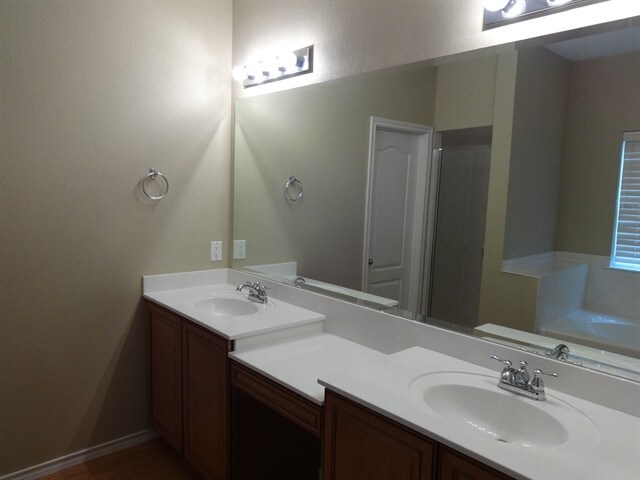 Building Photo - 5717 Eagle Mountain Dr