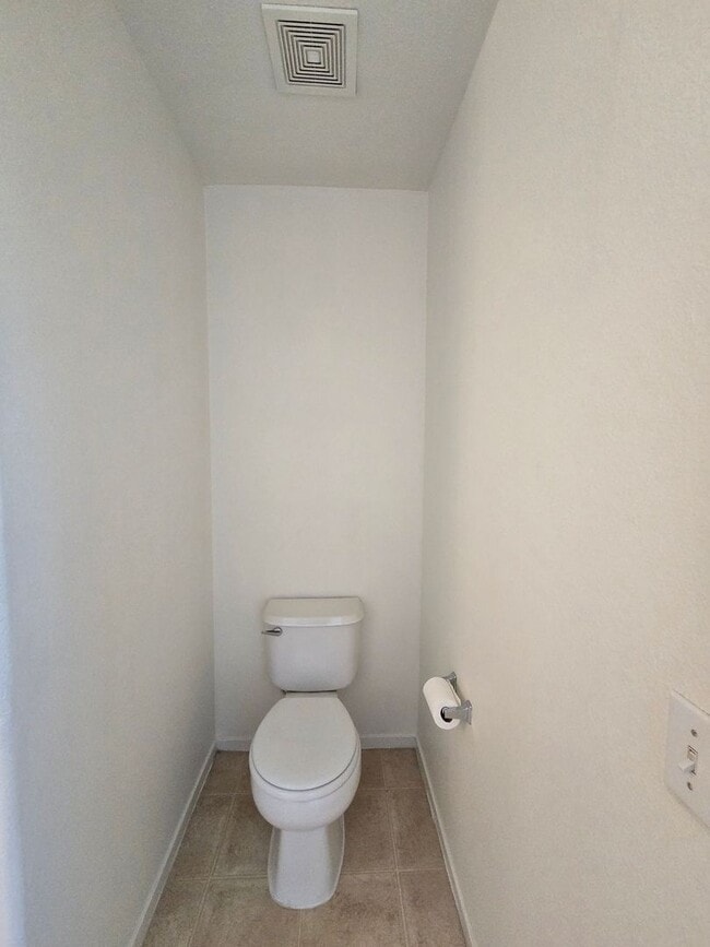 Building Photo - A FABULOUS 3 Bedroom home in desirable Silverado Ranch!