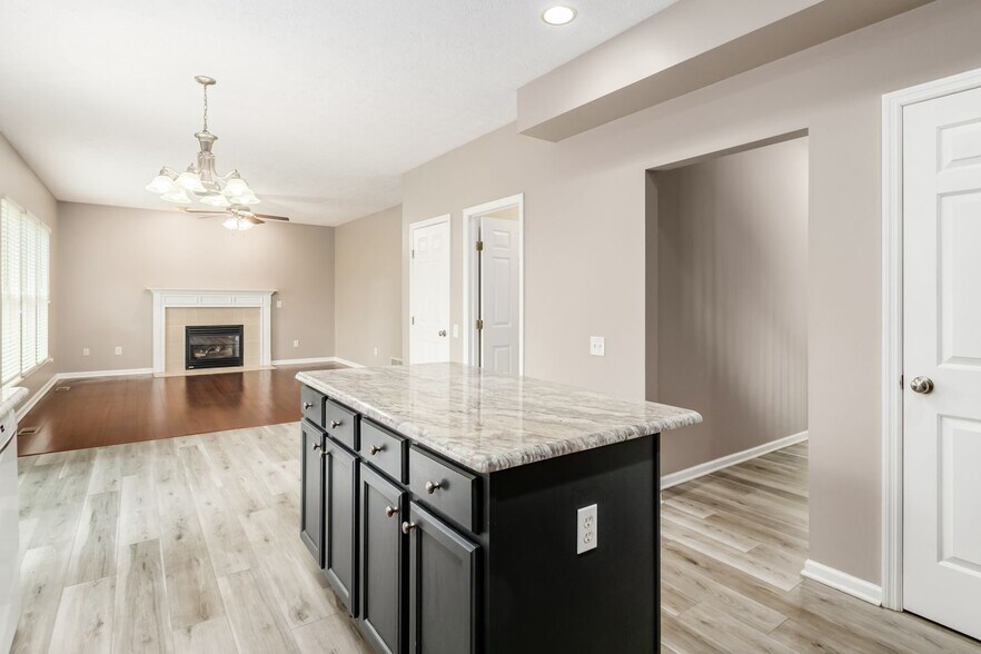 Building Photo - 1208 Briarshore Way